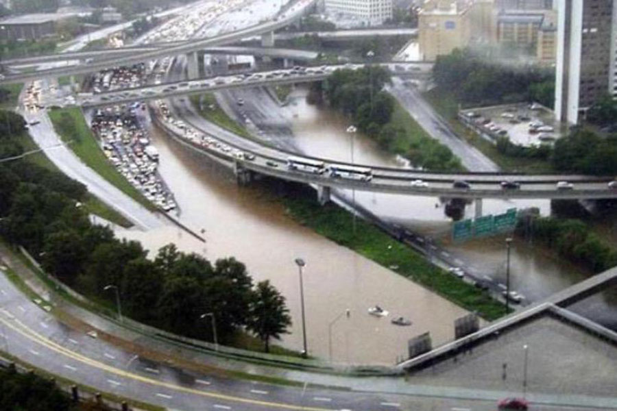 Traffic jam on Atlanta highways due to flooding