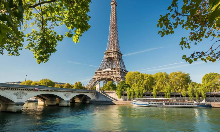 The Eiffle Tower and the Seine River in Paris 